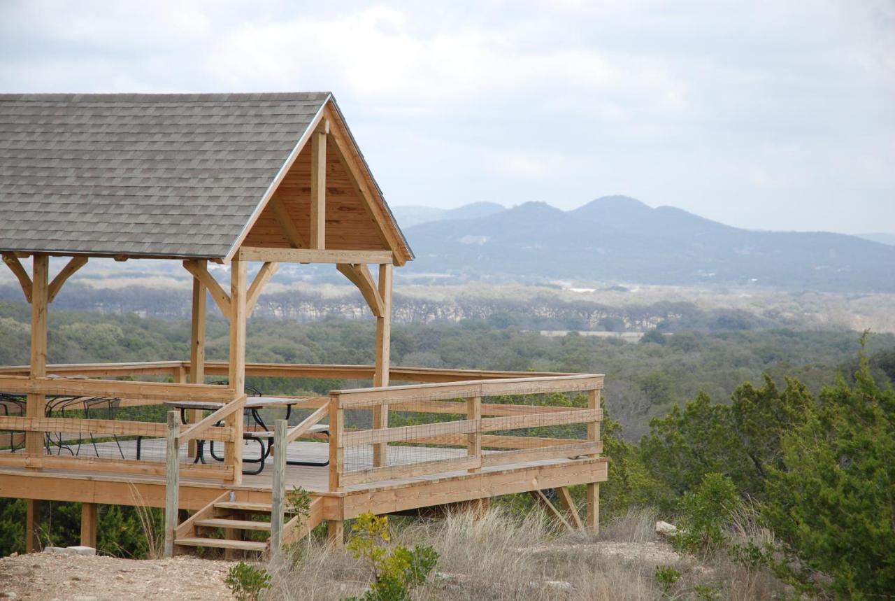 Utopia Family Home With Mountain Viewing Deck! Ngoại thất bức ảnh